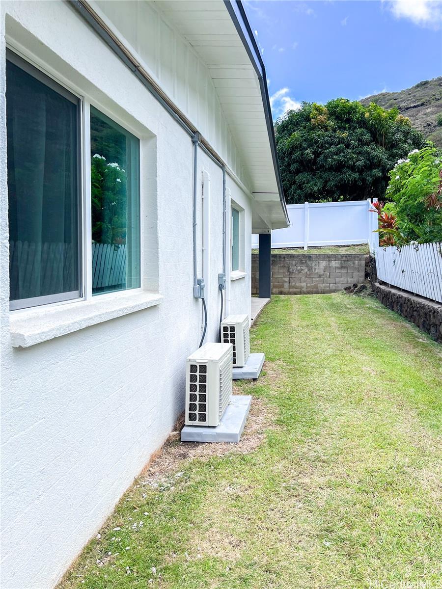 612  Ainapo Street Hahaione-lower, Hawaii Kai home - photo 11 of 16