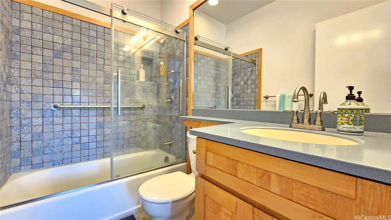 6133 Summer Street townhouse # 6133B, Honolulu, Hawaii - photo 11 of 19