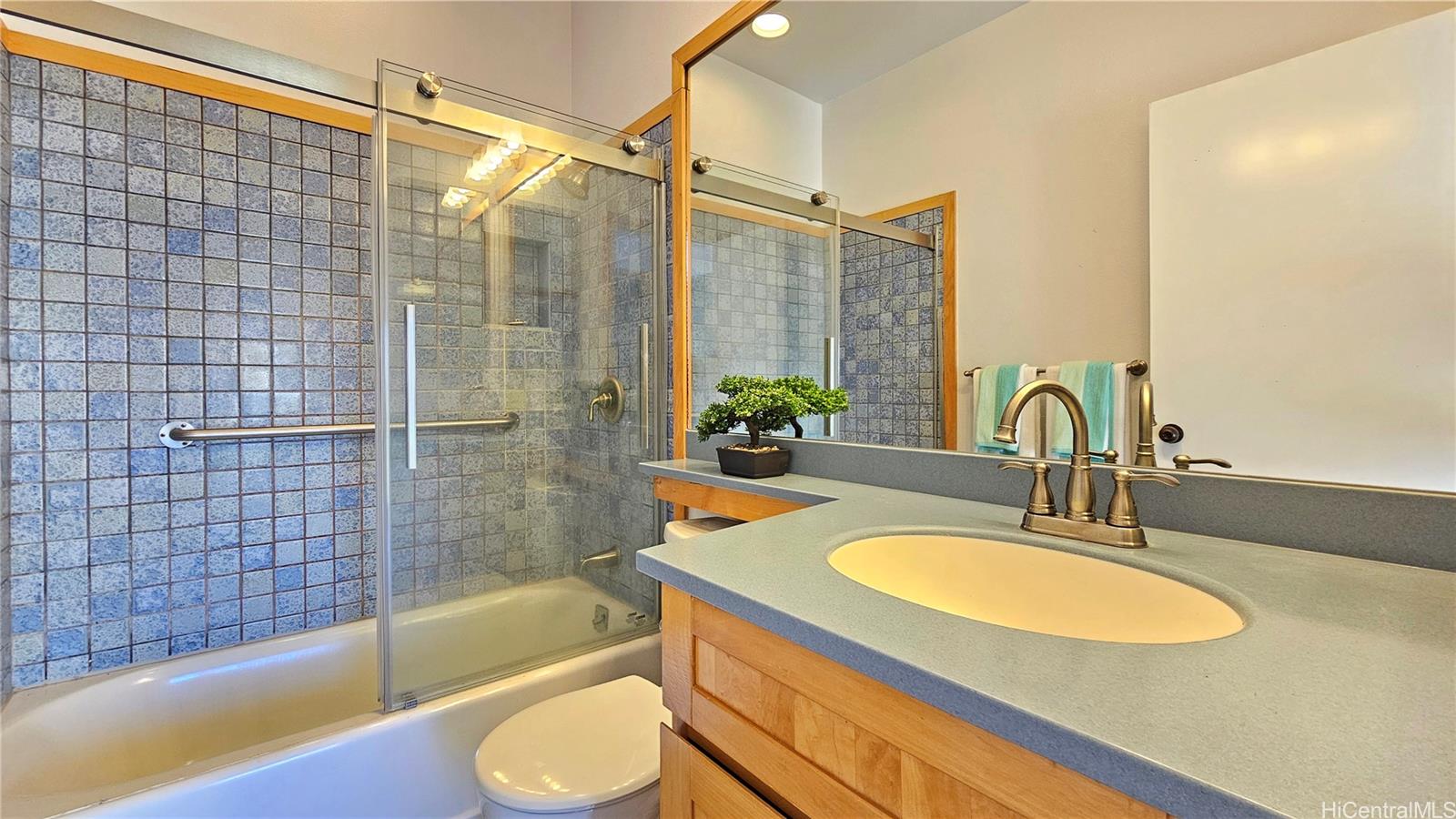 6133 Summer Street townhouse # 6133B, Honolulu, Hawaii - photo 20 of 24