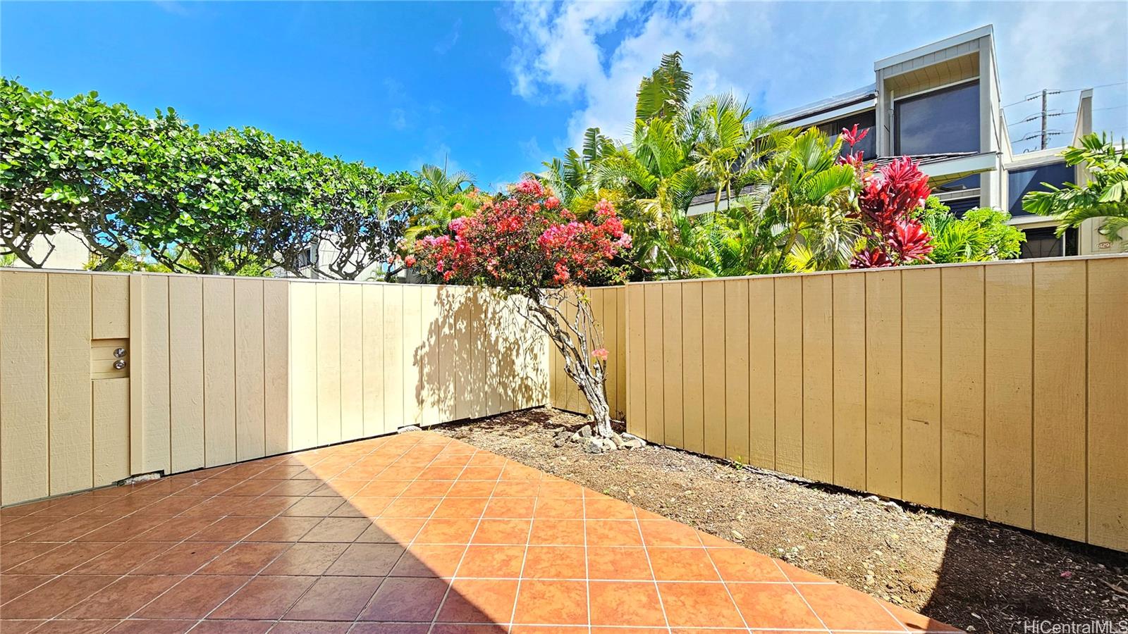 6133 Summer Street townhouse # 6133B, Honolulu, Hawaii - photo 22 of 24