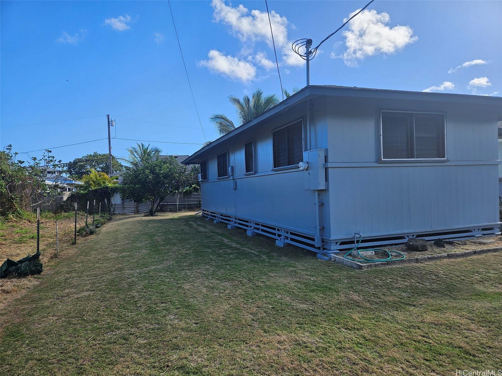 614  Kalolina Street Coconut Grove, Kailua home - photo 2 of 16