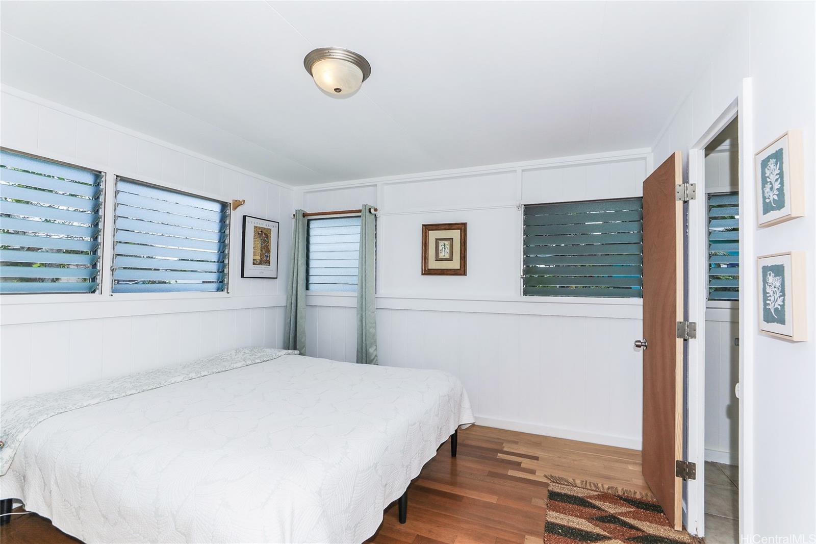 614  Ululani Street Olomana, Kailua home - photo 16 of 25