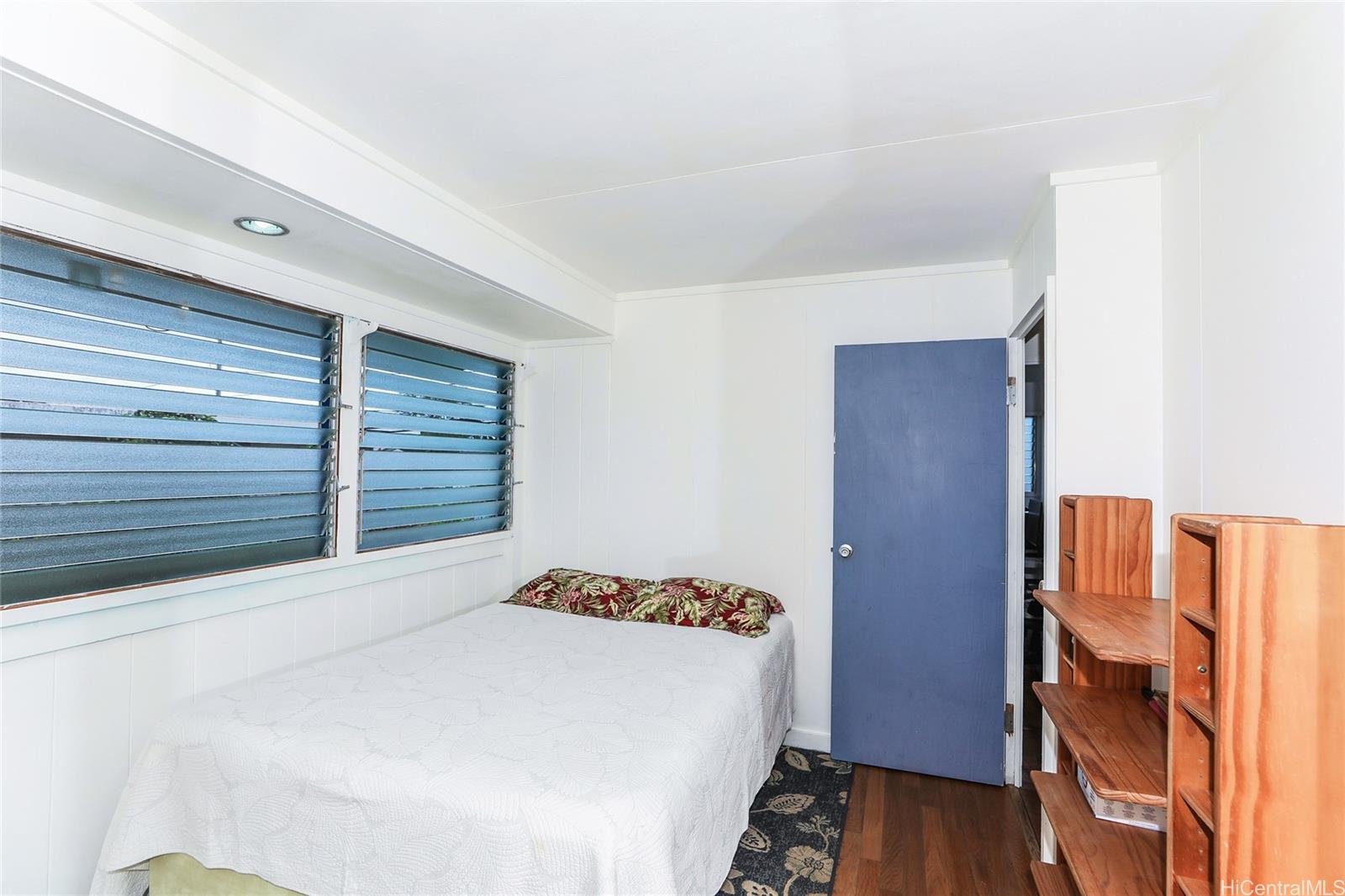 614  Ululani Street Olomana, Kailua home - photo 19 of 24