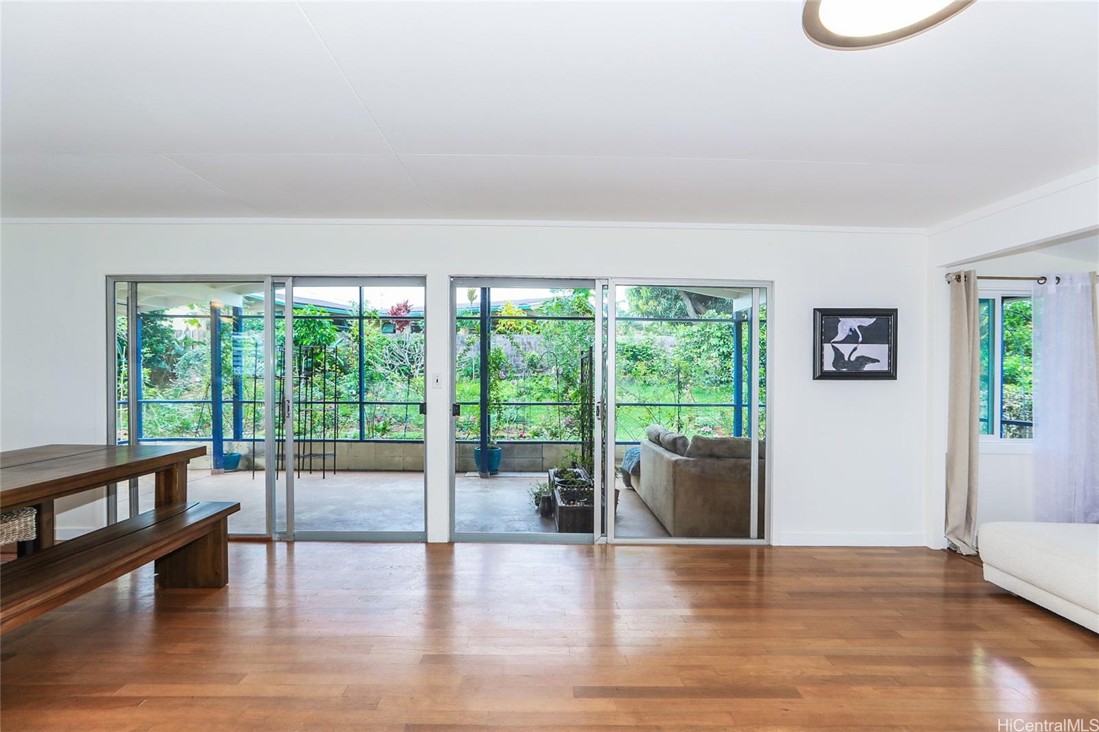 614  Ululani Street Olomana, Kailua home - photo 3 of 24