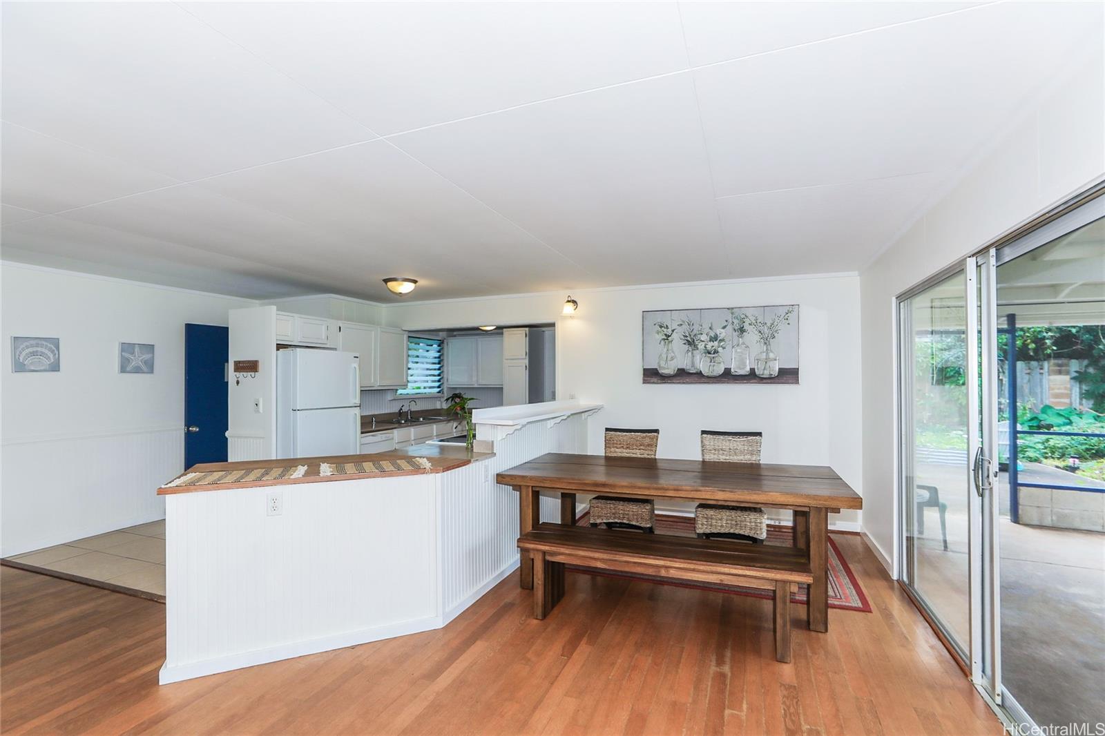 614  Ululani Street Olomana, Kailua home - photo 6 of 24