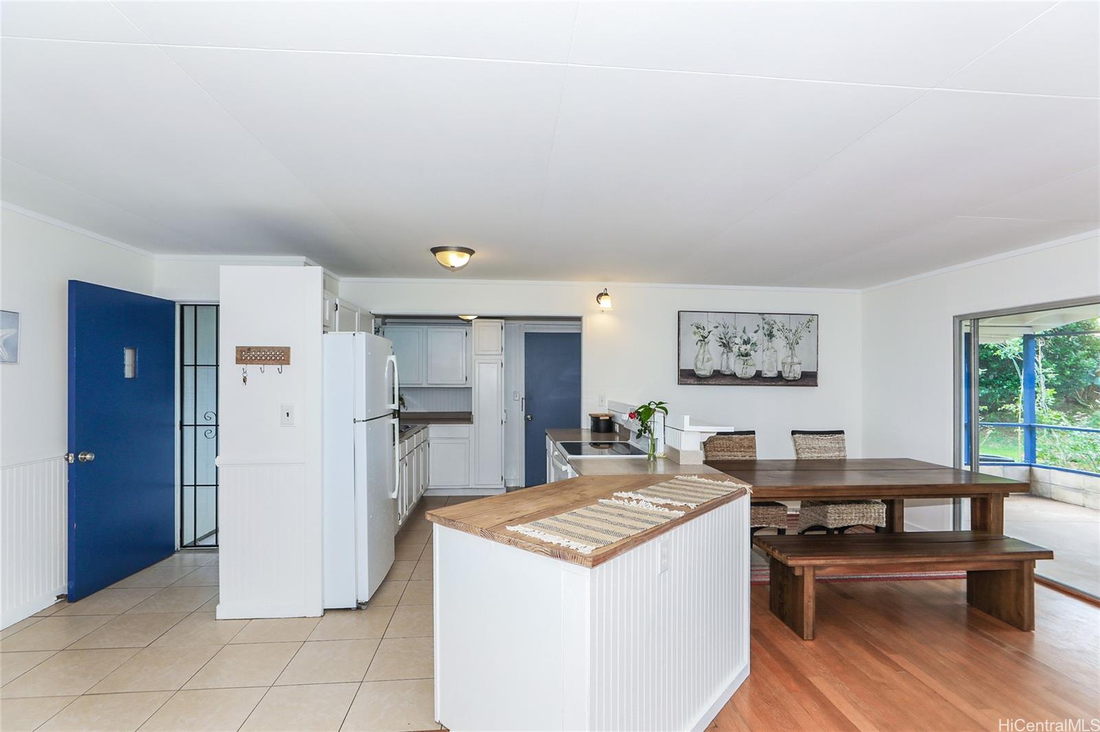 614  Ululani Street Olomana, Kailua home - photo 9 of 24