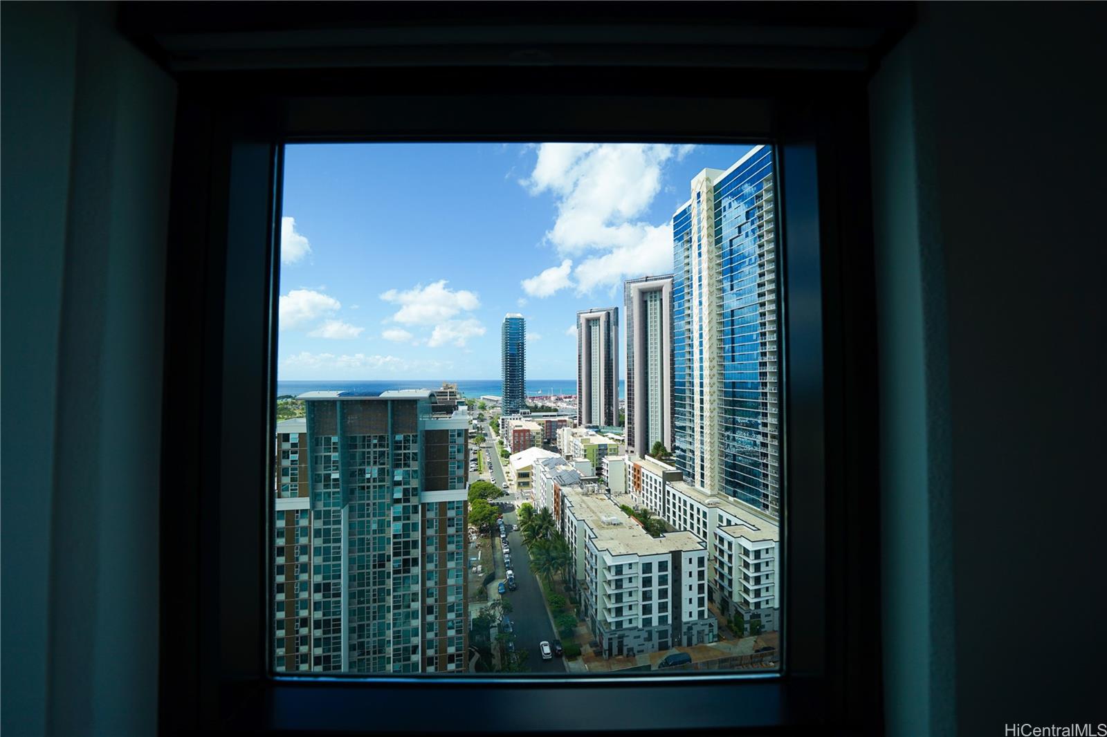 Ililani condo # 2206, Honolulu, Hawaii - photo 12 of 22