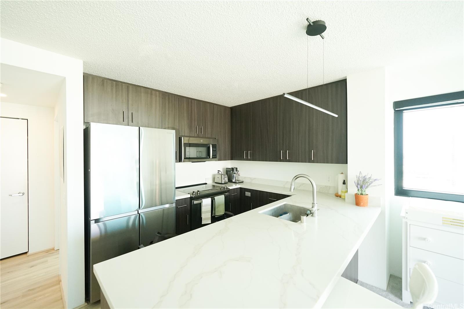 Ililani condo # 2206, Honolulu, Hawaii - photo 6 of 22