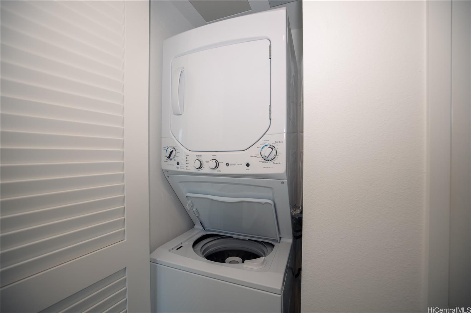 Ililani condo # 2408, Honolulu, Hawaii - photo 13 of 16