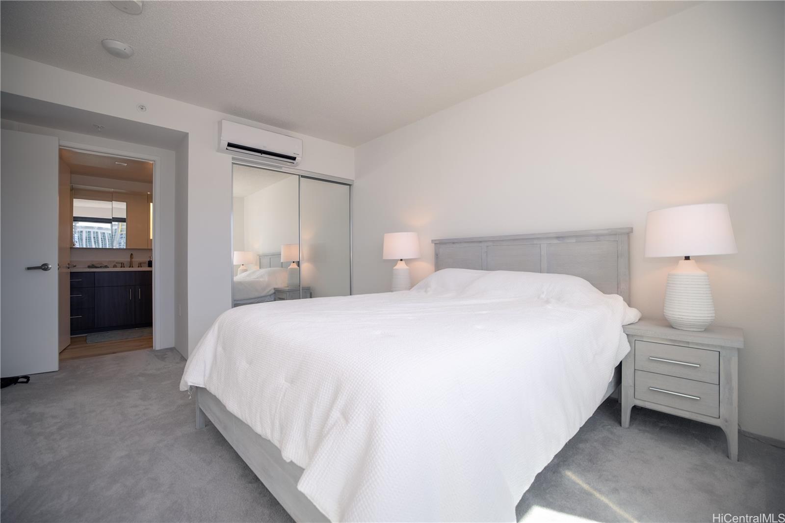 Ililani condo # 2408, Honolulu, Hawaii - photo 7 of 16