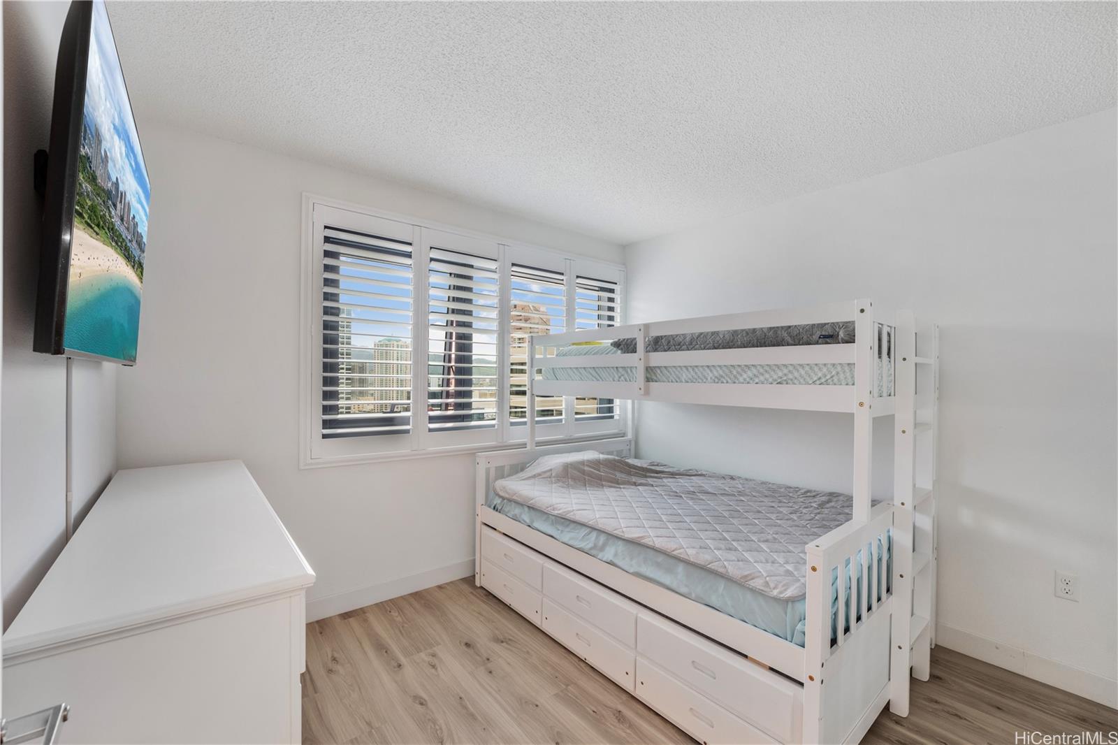 Ililani condo # 2703, Honolulu, Hawaii - photo 11 of 25