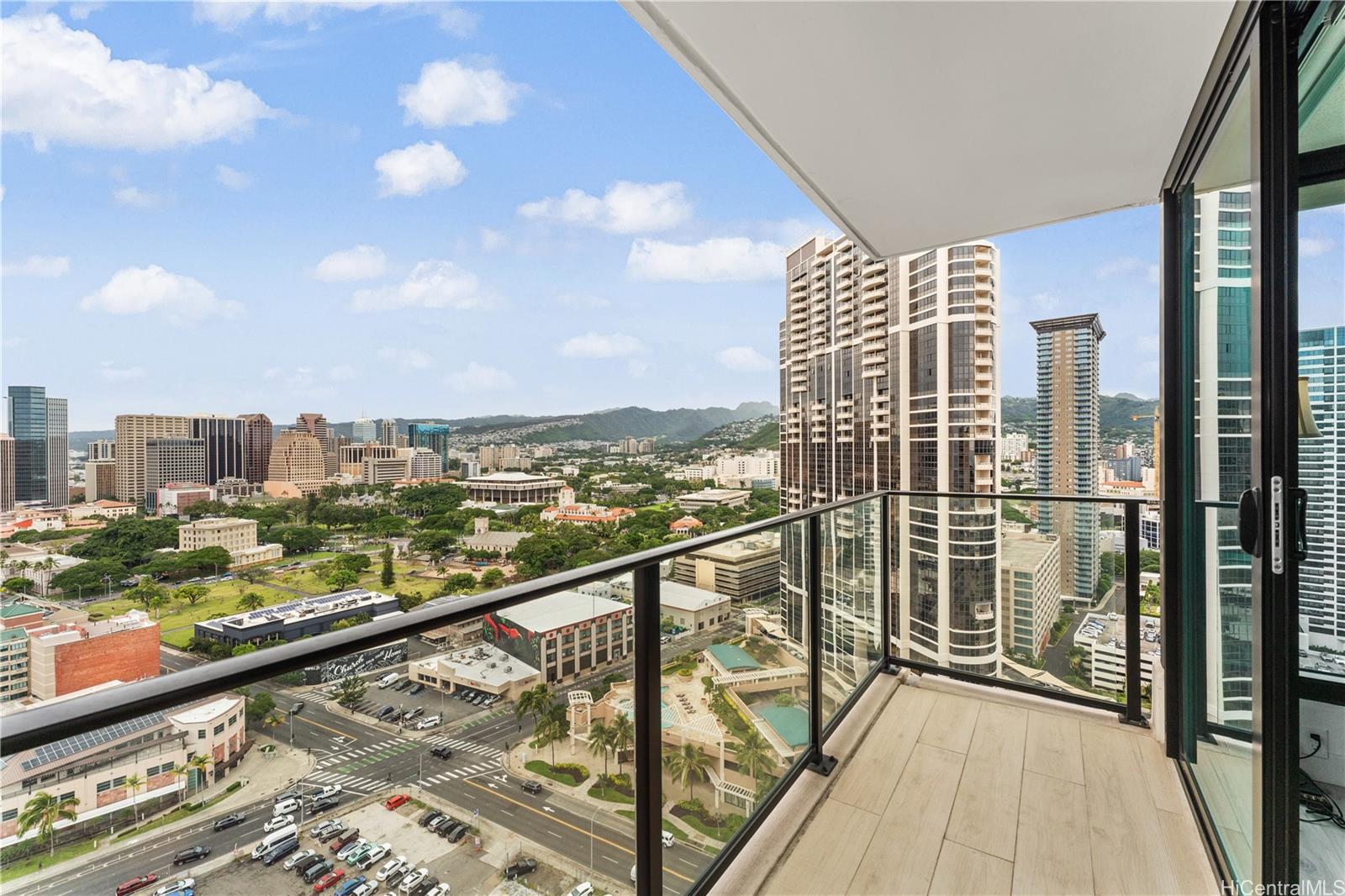 Ililani condo # 2703, Honolulu, Hawaii - photo 17 of 25