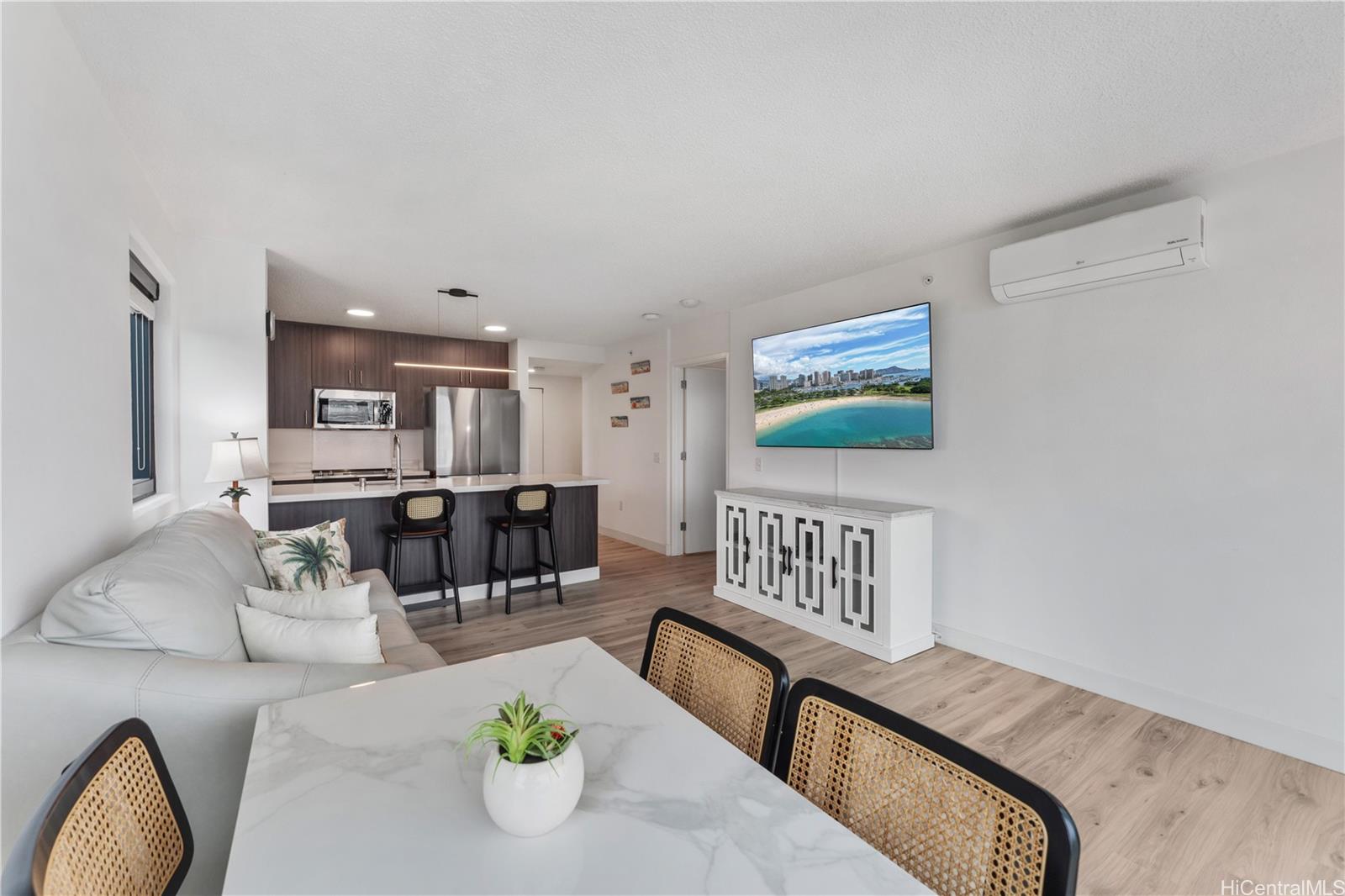 Ililani condo # 2703, Honolulu, Hawaii - photo 5 of 25