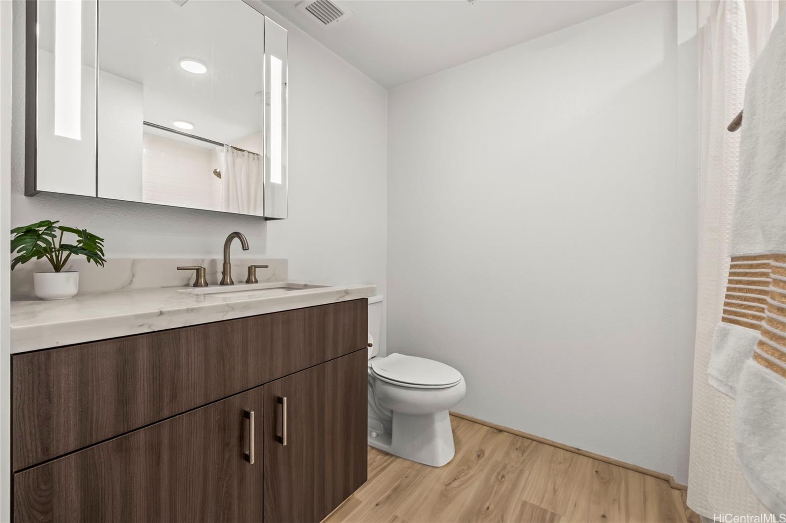 Ililani condo # 3005, Honolulu, Hawaii - photo 19 of 25