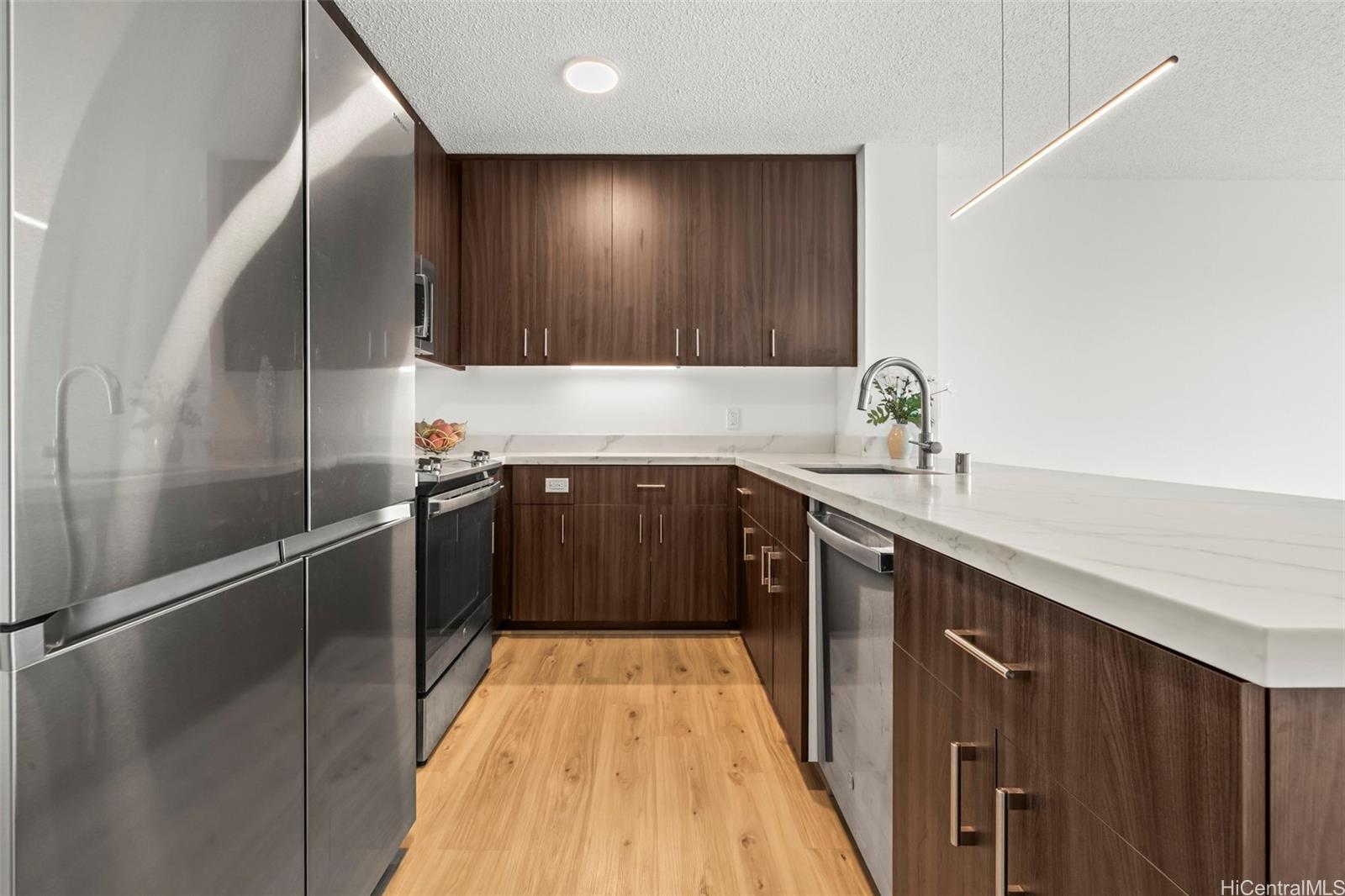 Ililani condo # 3005, Honolulu, Hawaii - photo 7 of 25