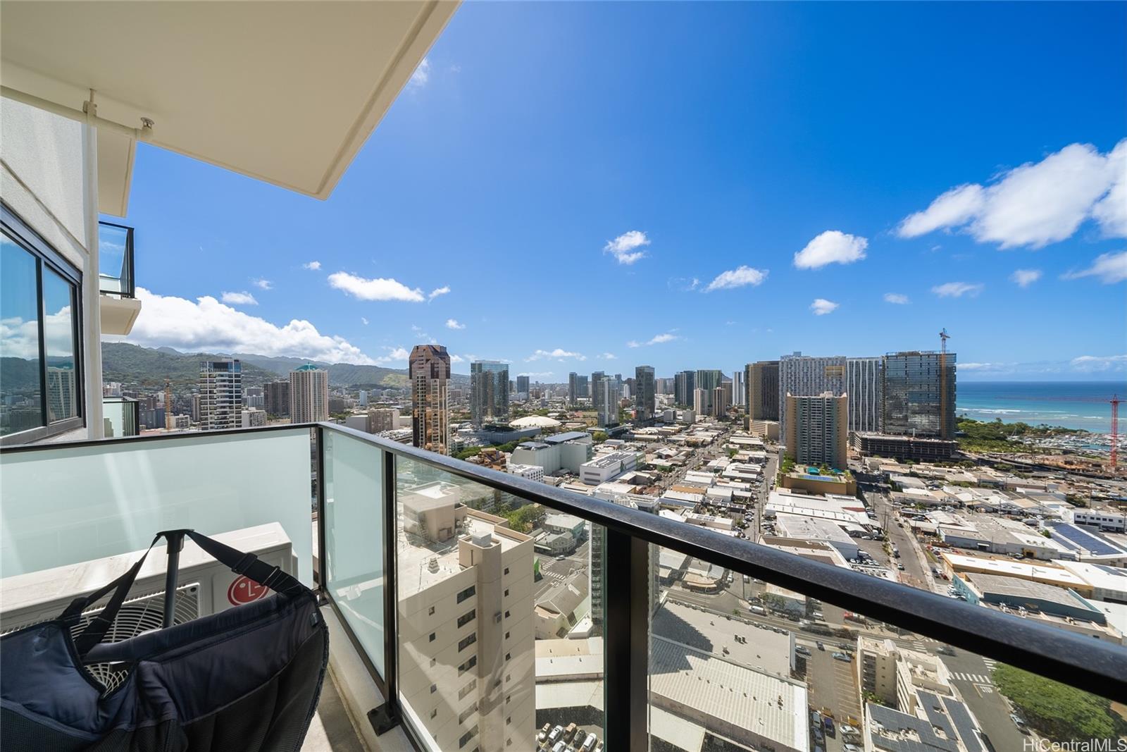 Ililani condo # 3608, Honolulu, Hawaii - photo 2 of 15