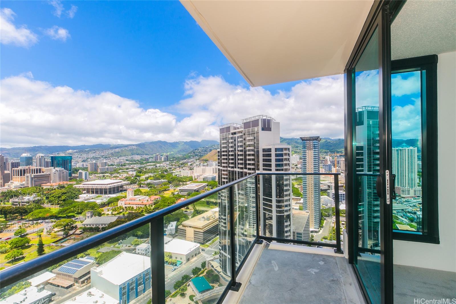 Ililani condo # 4003, Honolulu, Hawaii - photo 9 of 25