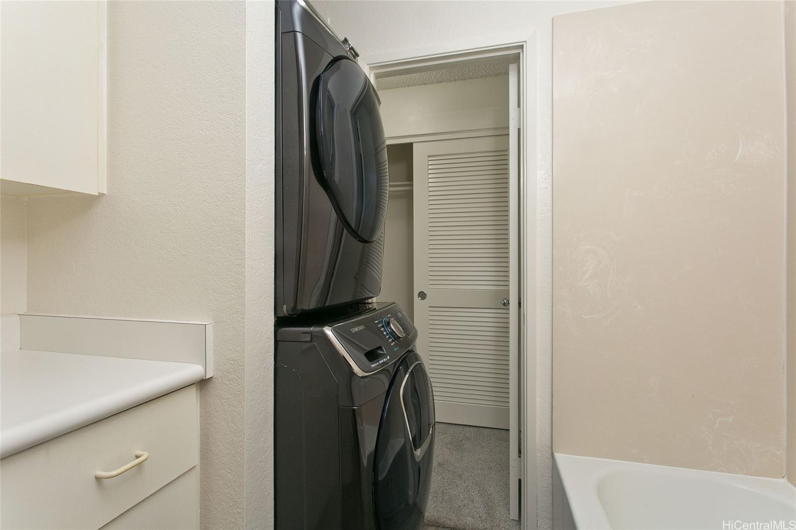 Crosspointe condo # 22U, Honolulu, Hawaii - photo 13 of 16