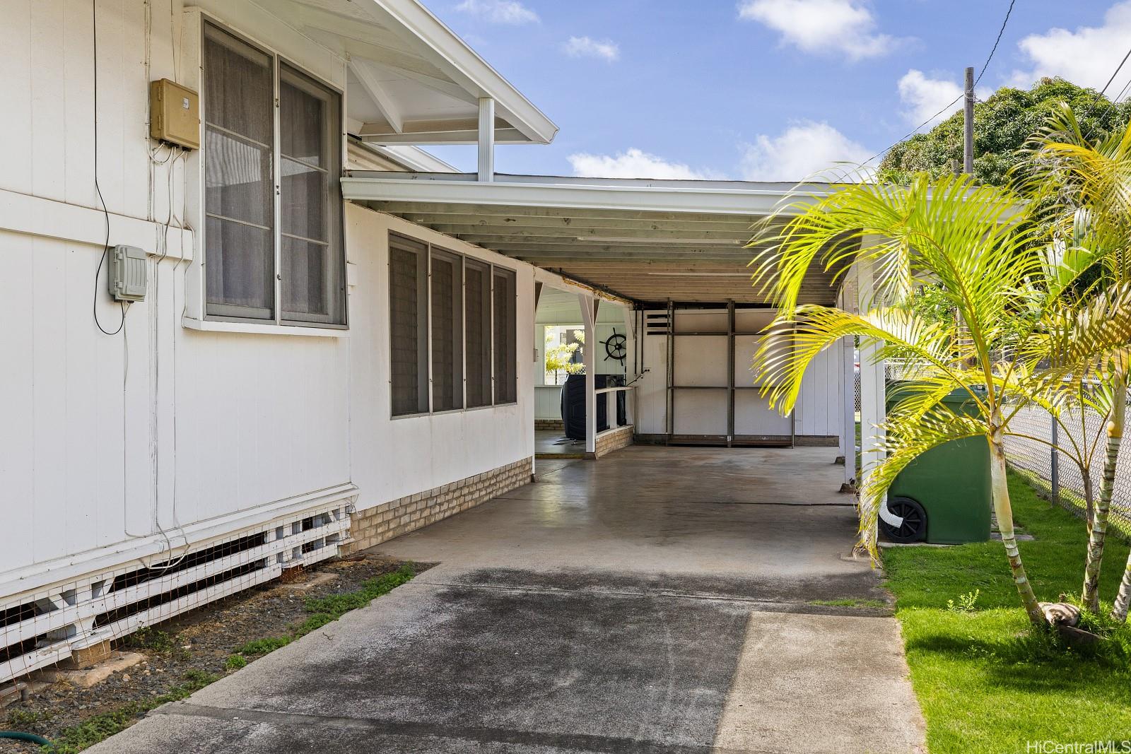 619  Olomana Street Coconut Grove, Kailua home - photo 18 of 24