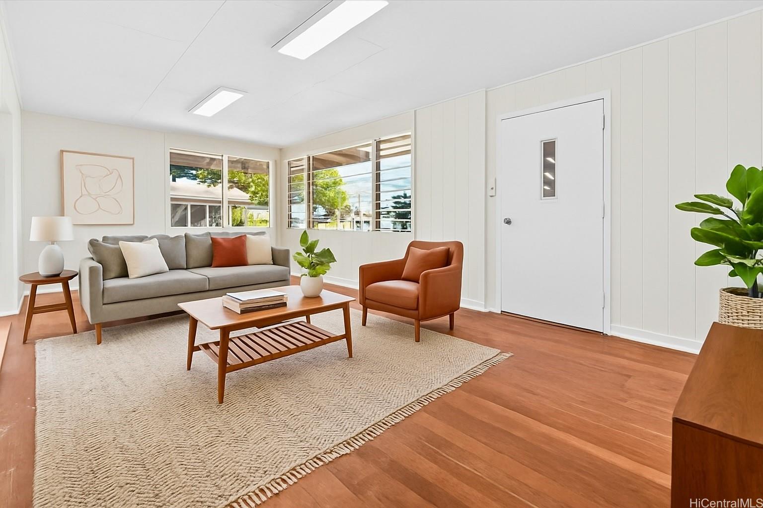 619  Oneawa Street Coconut Grove, Kailua home - photo 3 of 25