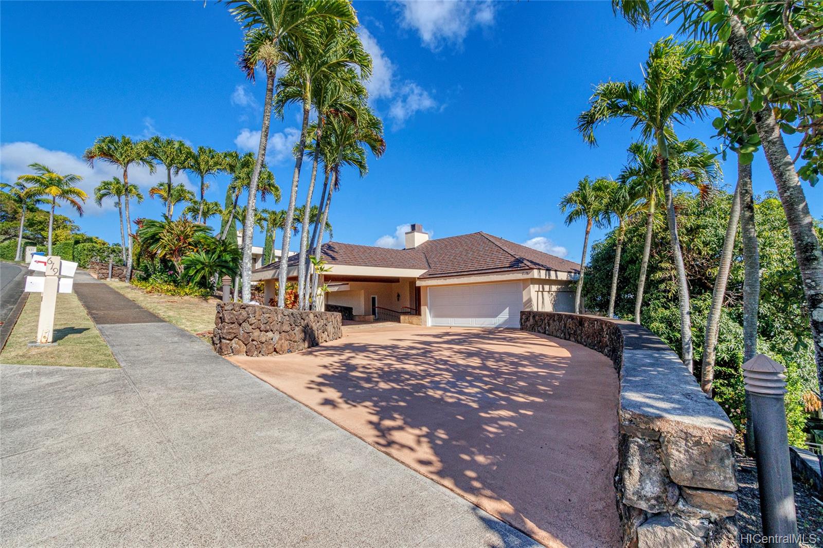 619 Puuikena Drive , Honolulu, Hi 96821 Hawaii Loa Ridge