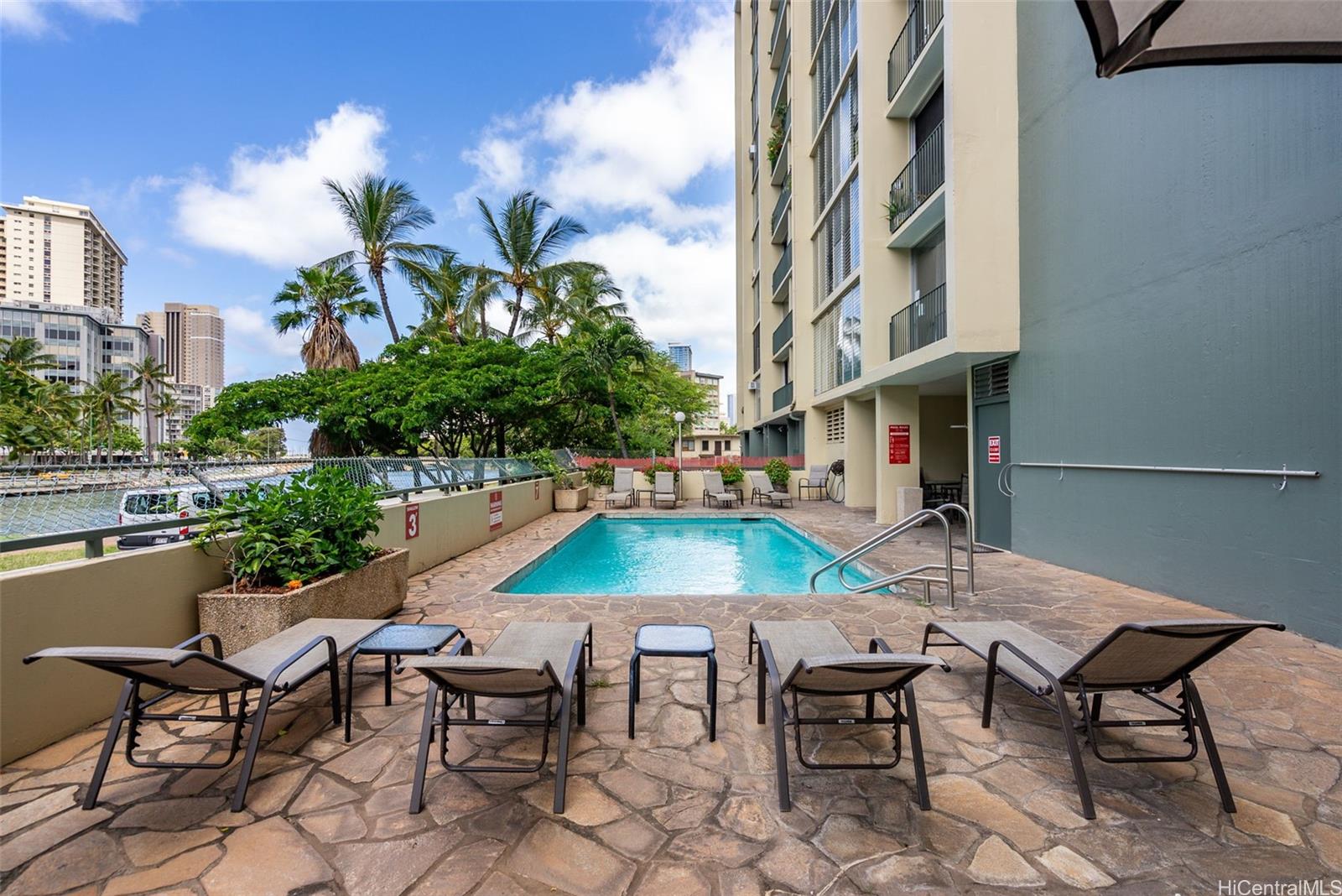 Ala Wai Manor condo # 1003, Honolulu, Hawaii - photo 17 of 25