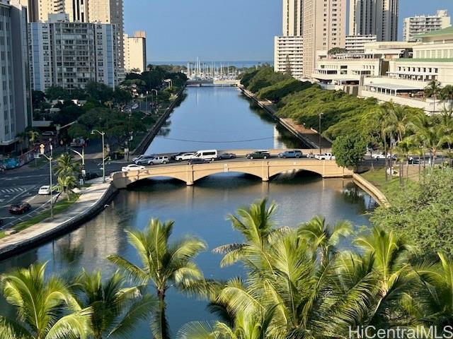 Ala Wai Manor condo # 902, Honolulu, Hawaii - photo 11 of 24