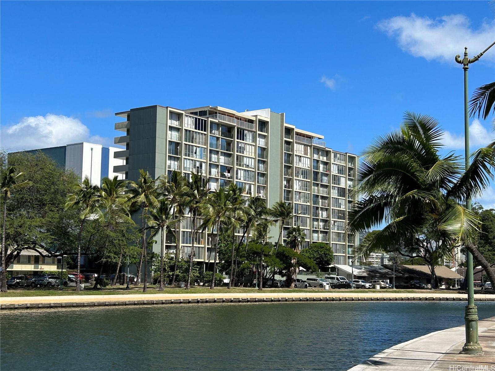 Ala Wai Manor condo # 902, Honolulu, Hawaii - photo 22 of 24
