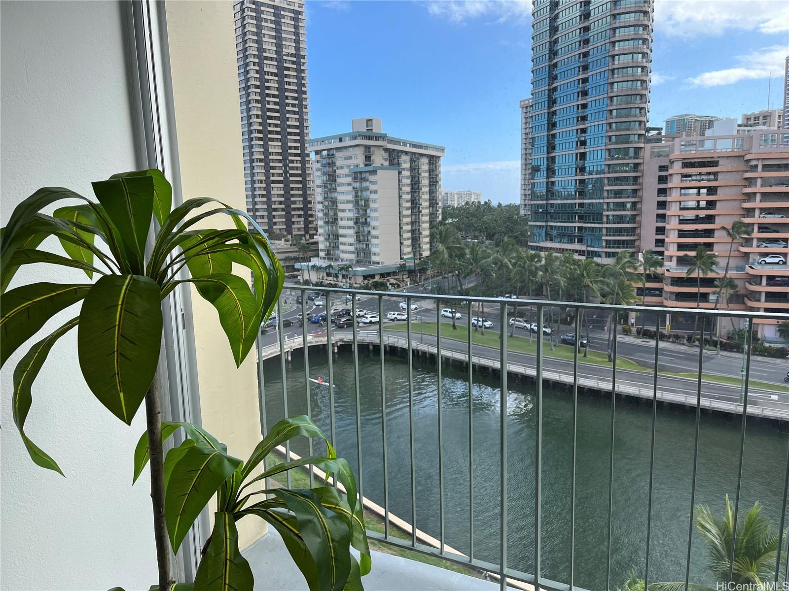 Ala Wai Manor condo # 902, Honolulu, Hawaii - photo 10 of 24