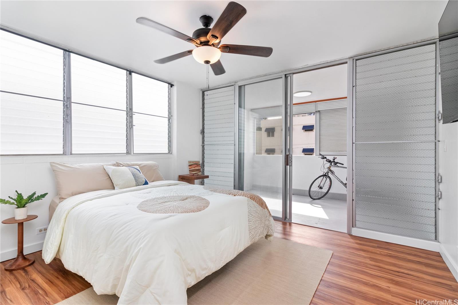 Six Twenty Sheridan condo # 306, Honolulu, Hawaii - photo 8 of 14