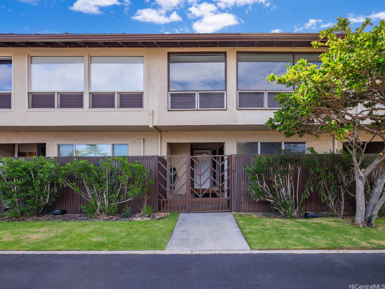 6204 Keokea Place townhouse # A102, Honolulu, Hawaii - photo 4 of 25