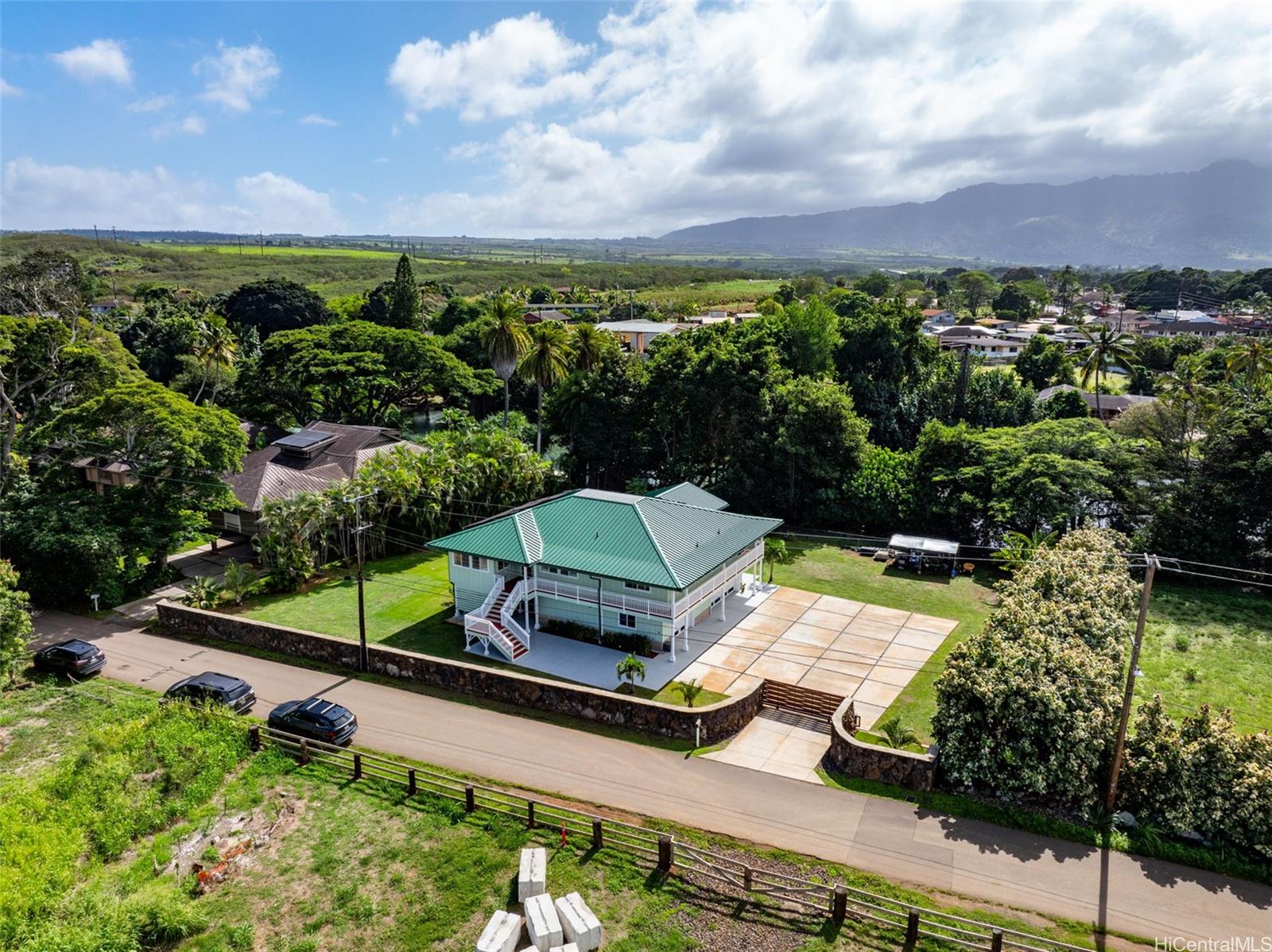 62-117  Lokoea Place Haleiwa, North Shore home - photo 4 of 24