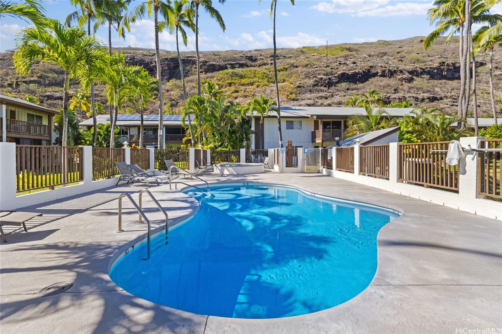 6215 Keokea Place townhouse # 127, Honolulu, Hawaii - photo 22 of 24