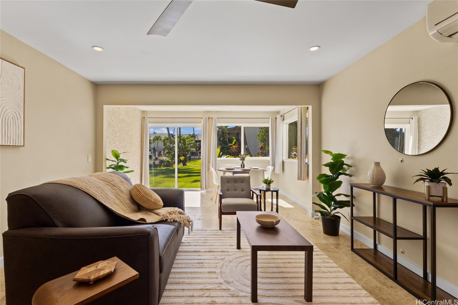 6215 Keokea Place townhouse # 127, Honolulu, Hawaii - photo 5 of 24