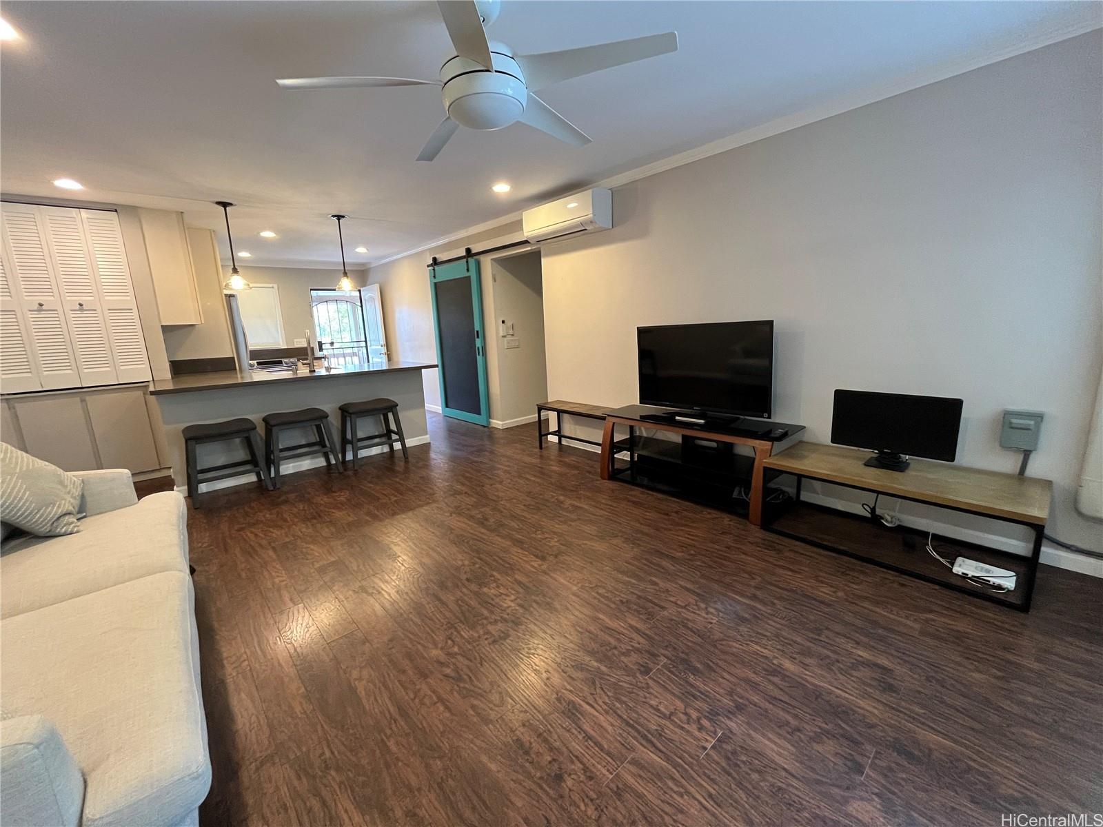 6218 Kawaihae Place Honolulu - Rental - photo 5 of 20