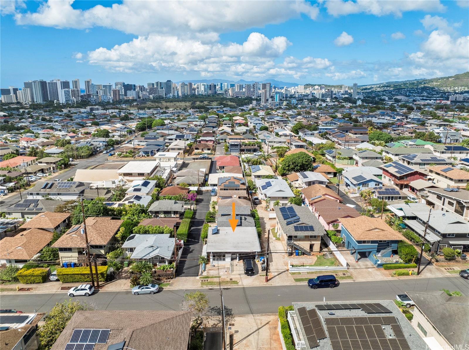 622  11th Ave Kaimuki, Diamond Head home - photo 2 of 20