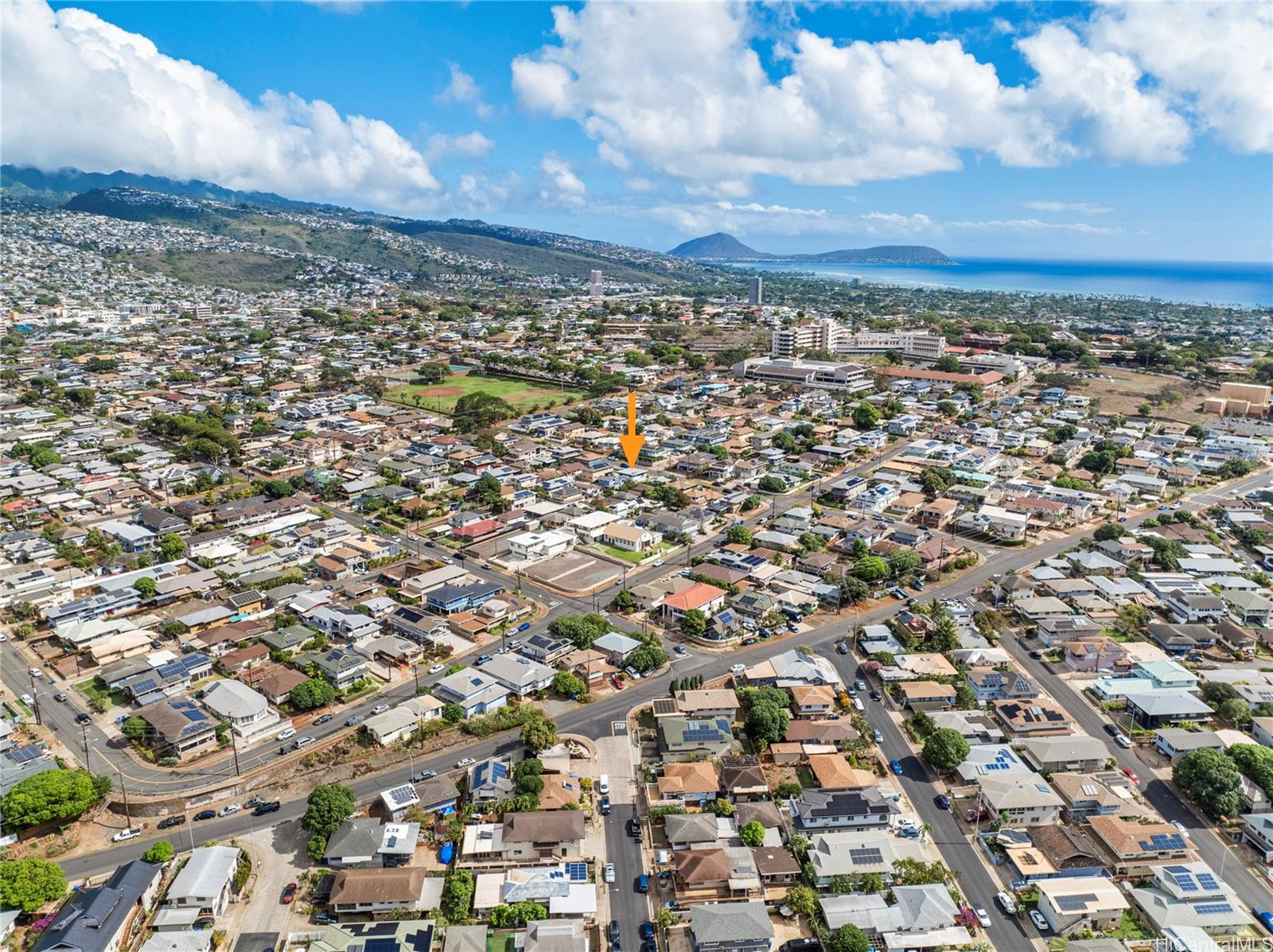 622  11th Ave Kaimuki, Diamond Head home - photo 3 of 20