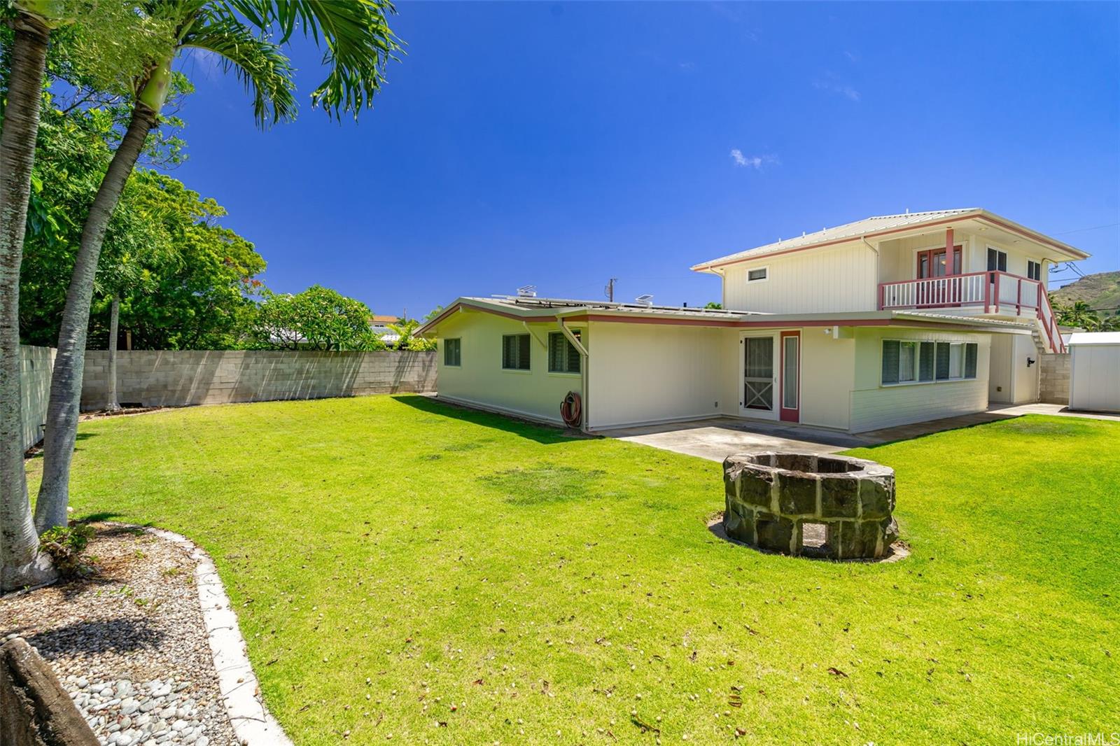 622  Pamaele Street Enchanted Lake, Kailua home - photo 21 of 25
