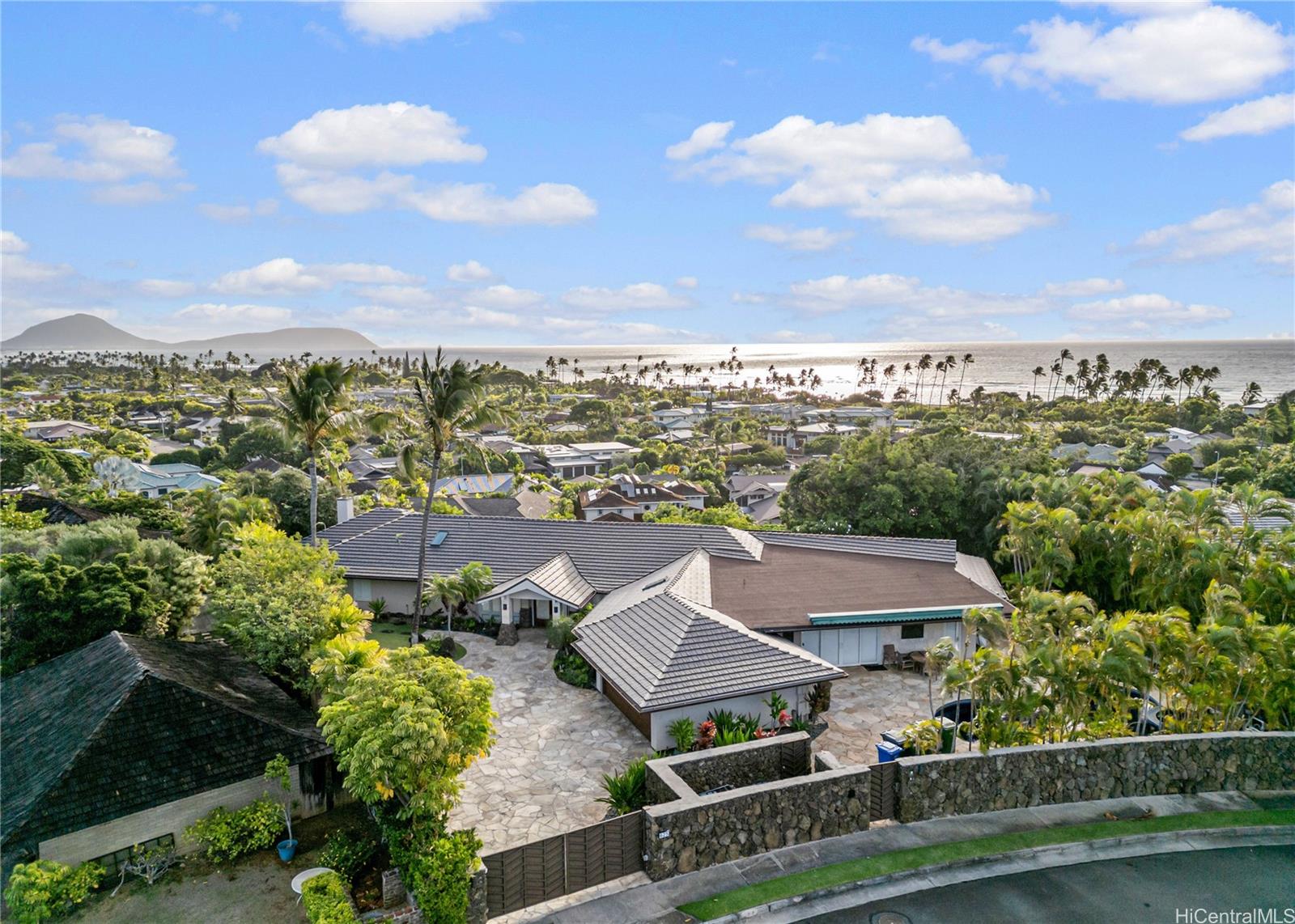 625 Hakaka Pl Honolulu - Rental - photo 24 of 25