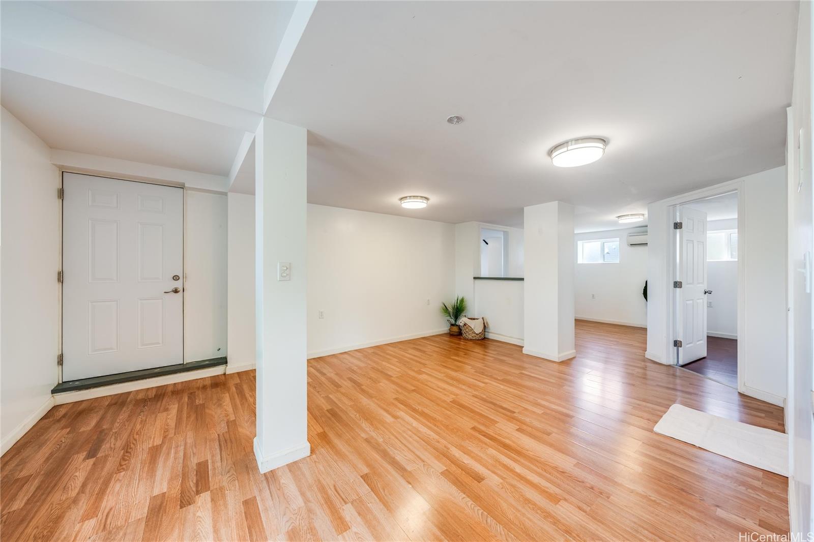 625  Maluniu Ave Coconut Grove, Kailua home - photo 18 of 25