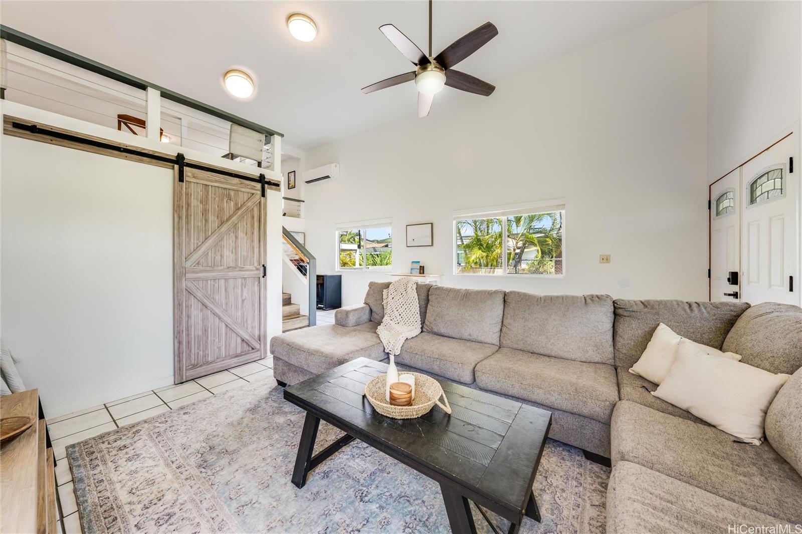 625  Maluniu Ave Coconut Grove, Kailua home - photo 5 of 25