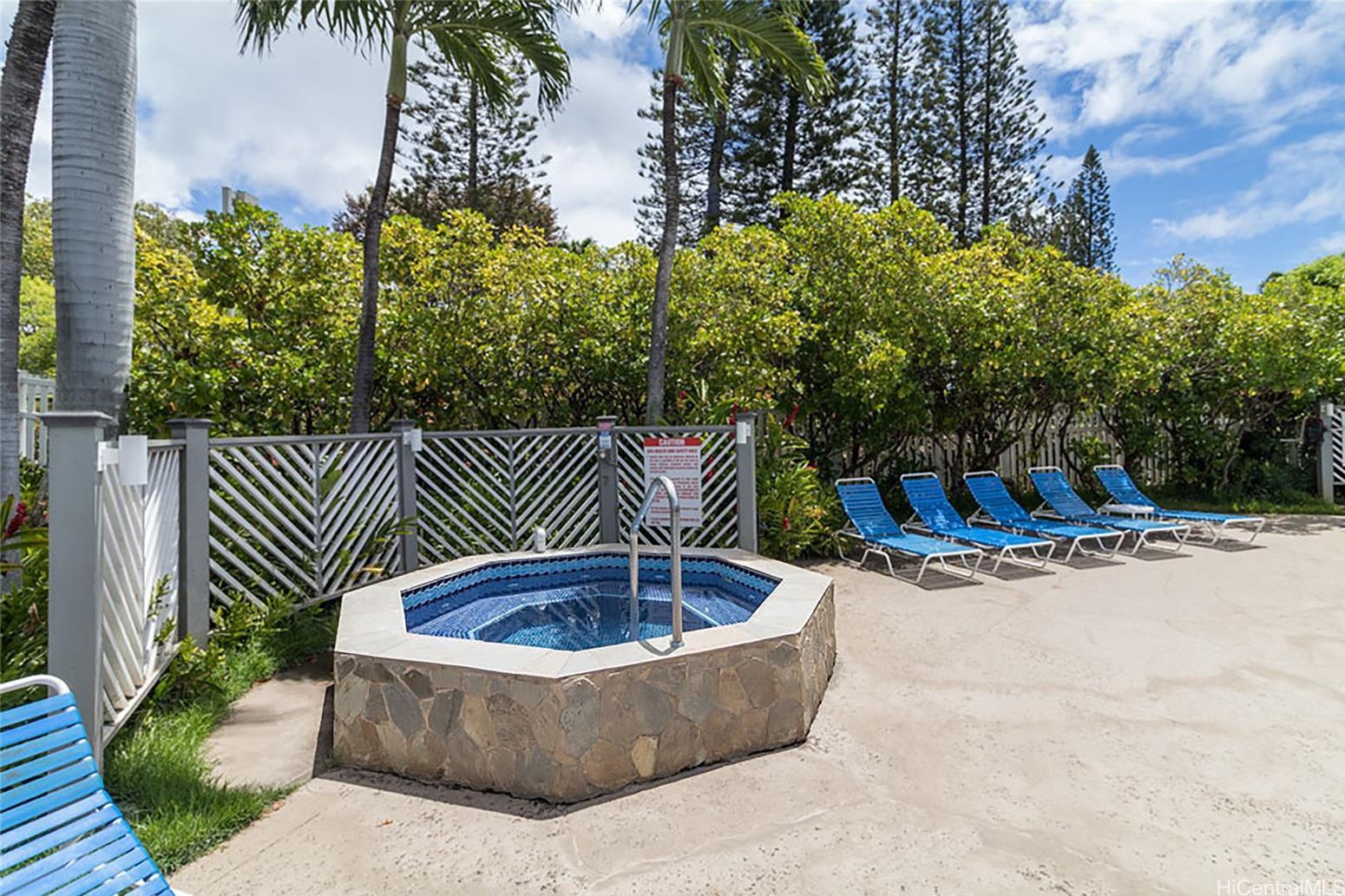 625 Mananai Place Honolulu - Rental - photo 17 of 18