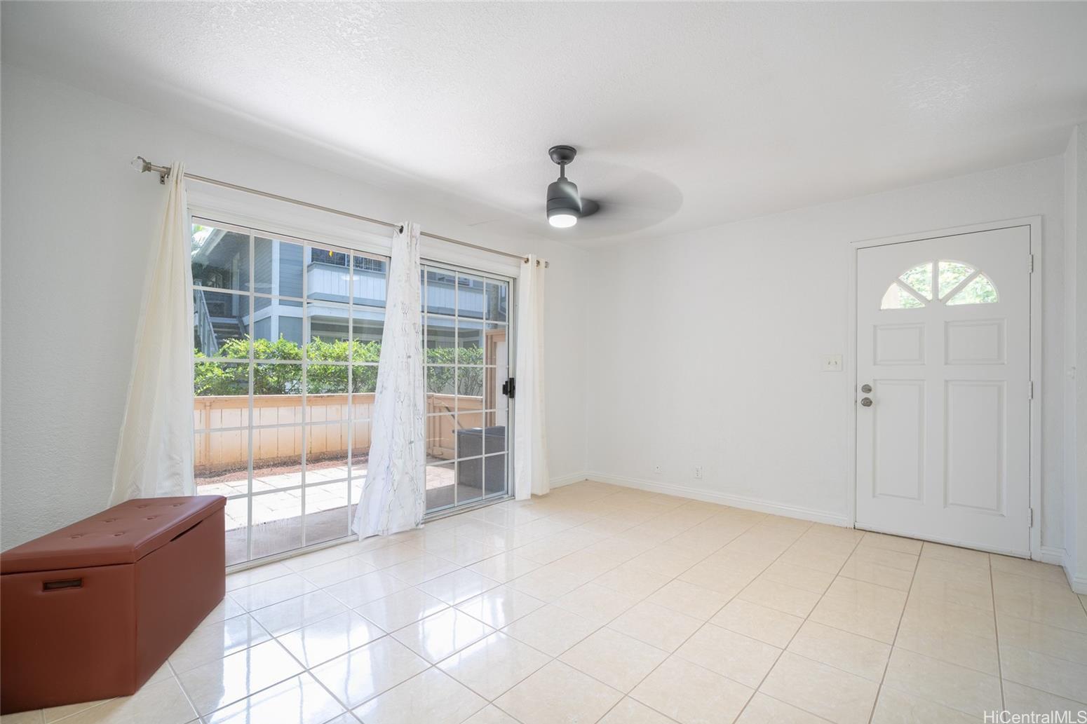 625 Mananai Place Honolulu - Rental - photo 5 of 18