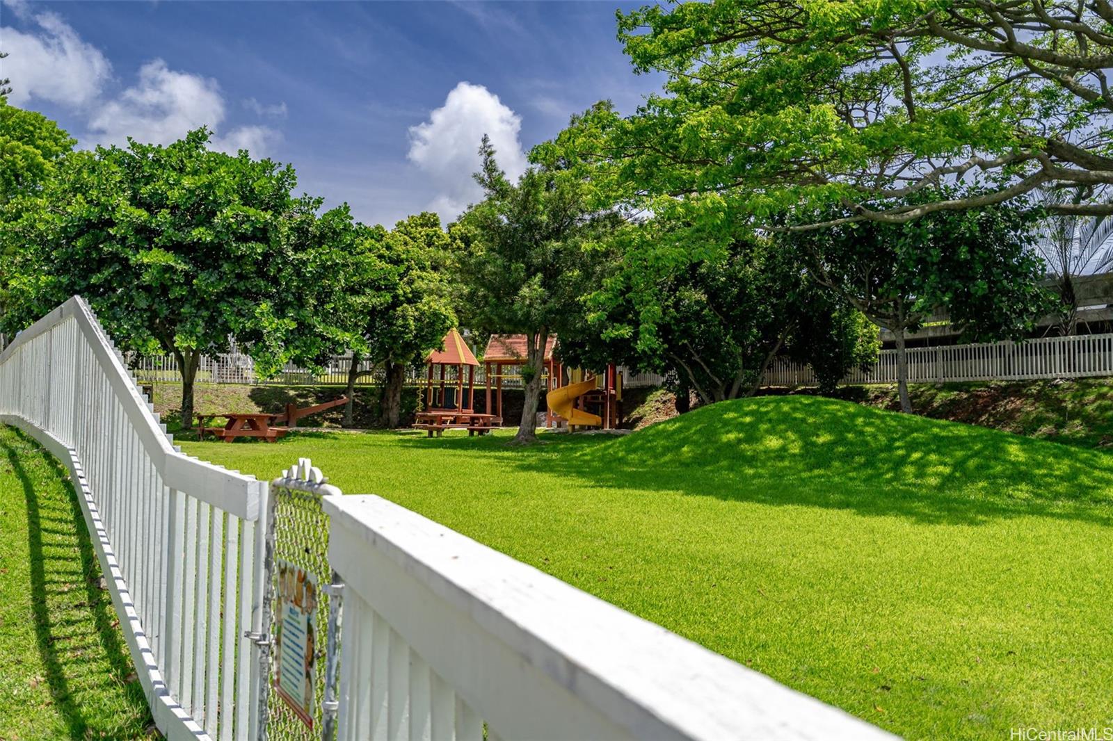 Crosspointe AOAO townhouse # 626C, Honolulu, Hawaii - photo 24 of 25