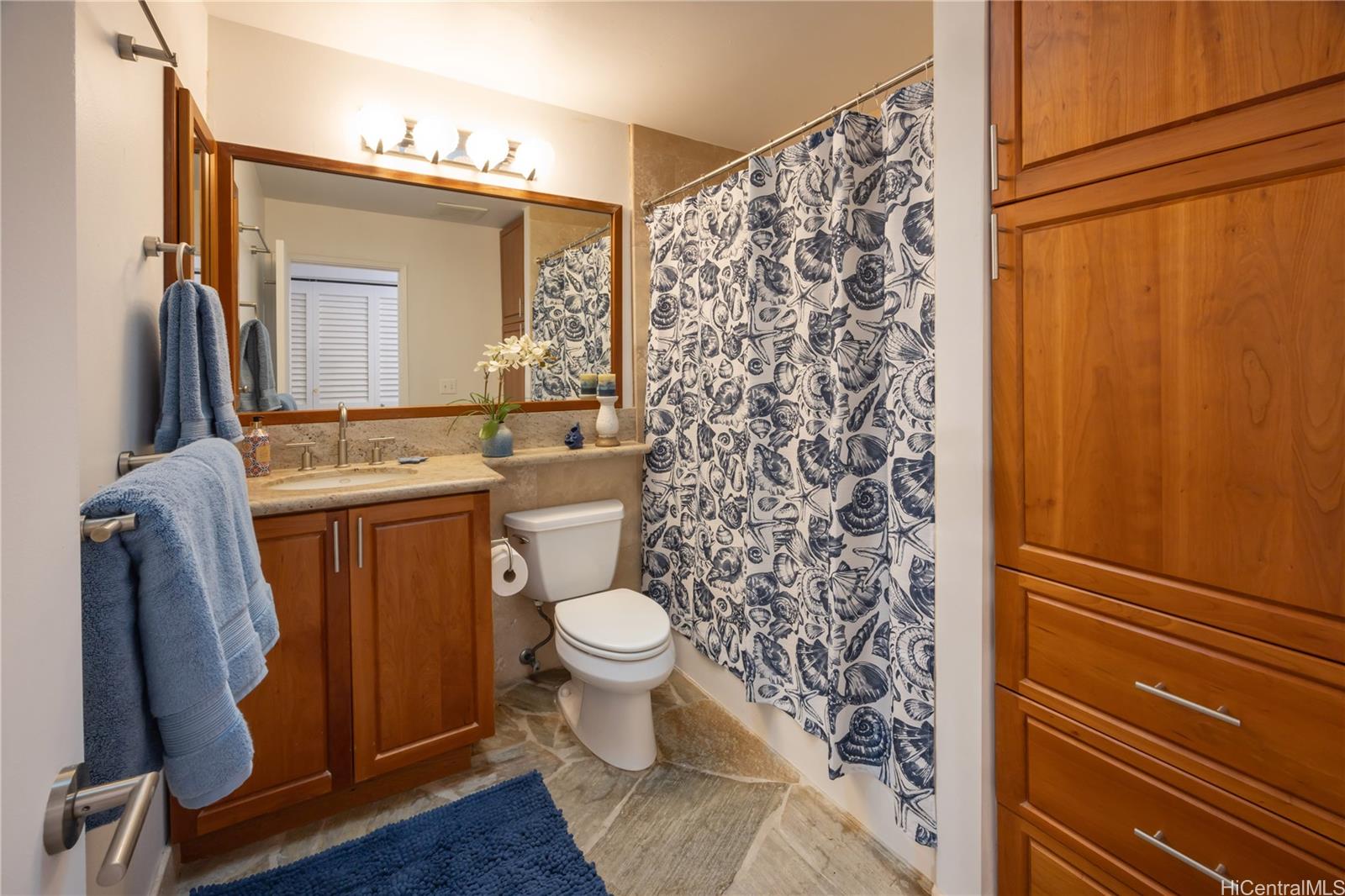 626  Papalani Street Enchanted Lake, Kailua home - photo 18 of 25