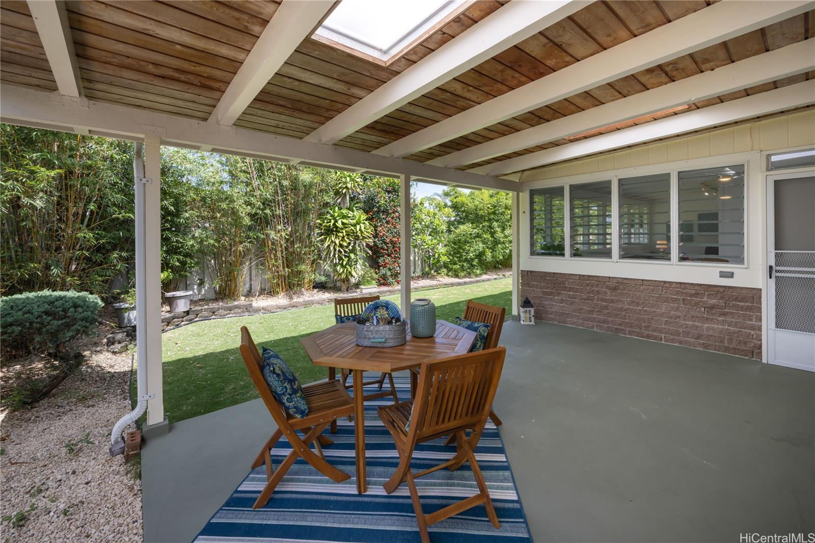 626  Papalani Street Enchanted Lake, Kailua home - photo 23 of 25