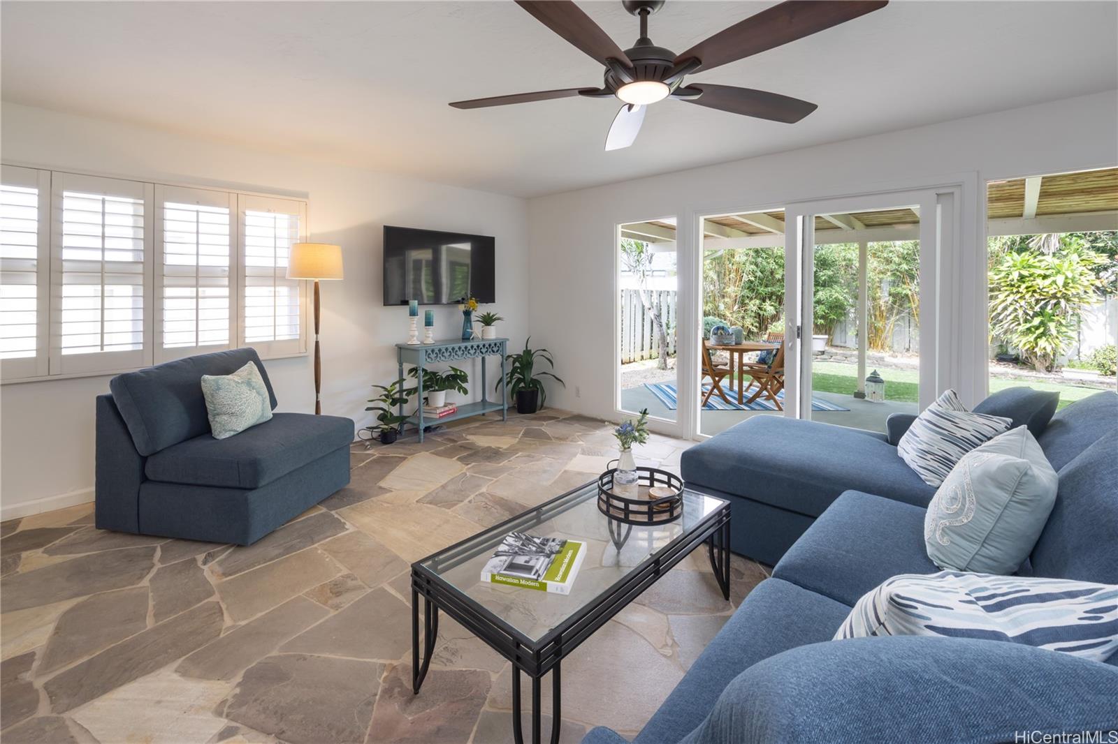 626  Papalani Street Enchanted Lake, Kailua home - photo 7 of 25