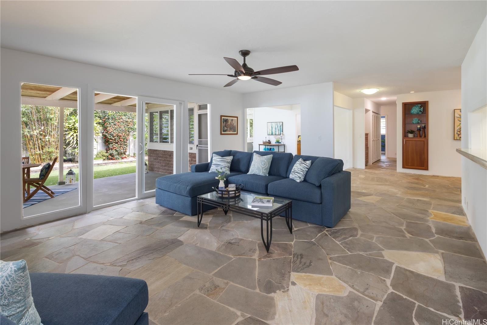 626  Papalani Street Enchanted Lake, Kailua home - photo 8 of 25