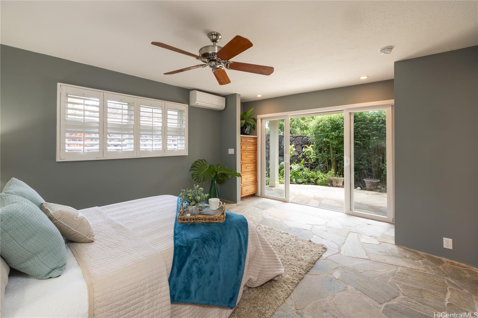 626  Papalani Street Enchanted Lake, Kailua home - photo 10 of 25