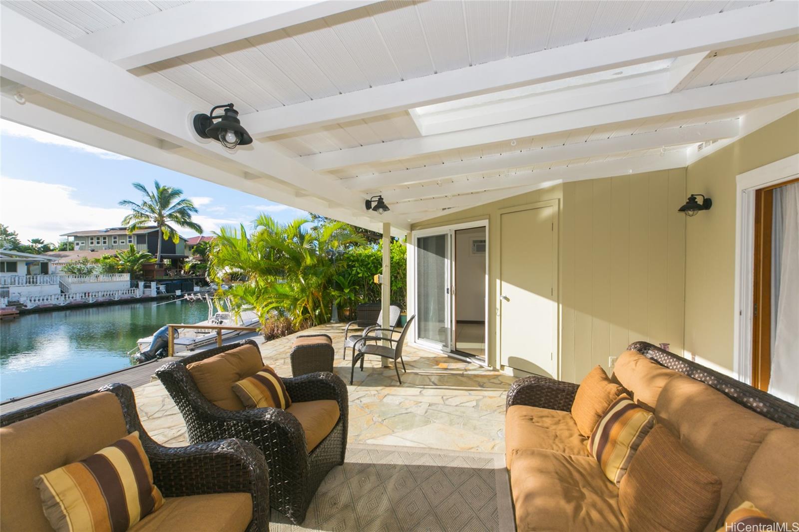 6266 Keokea Place Honolulu - Rental - photo 2 of 25